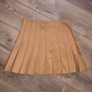 Tan Pleated Skirt ✨